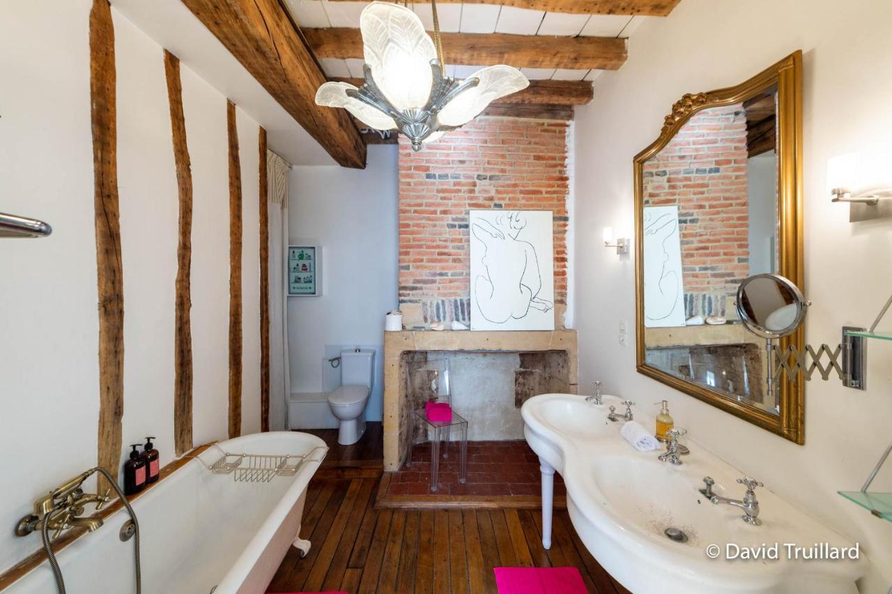 Suite Mana Ohana - Luxe Et Authenticite A 2 Pas De La Place Ducale Avec Parking Prive Charleville-Mézières エクステリア 写真