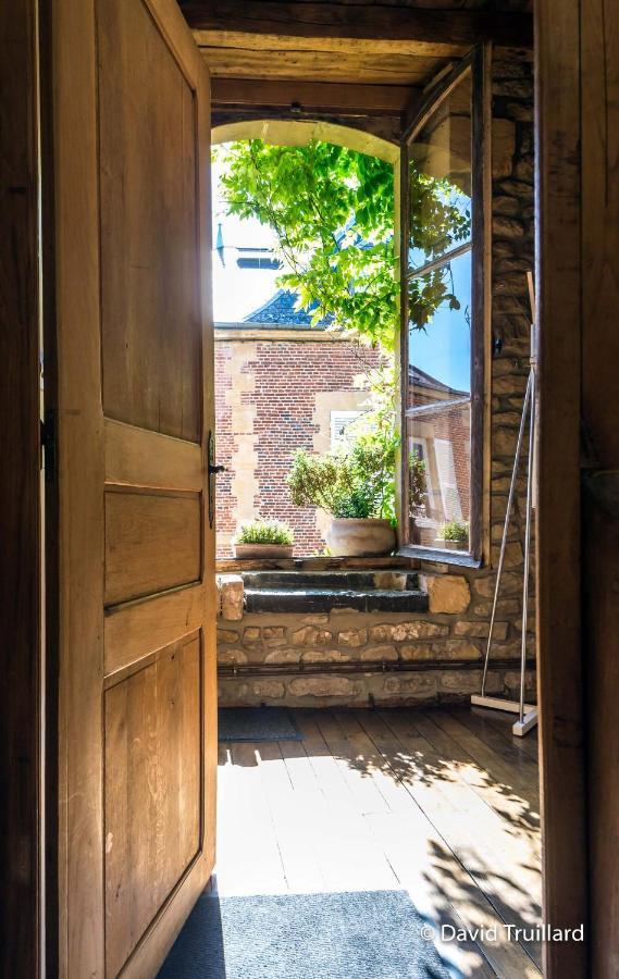 Suite Mana Ohana - Luxe Et Authenticite A 2 Pas De La Place Ducale Avec Parking Prive Charleville-Mézières エクステリア 写真